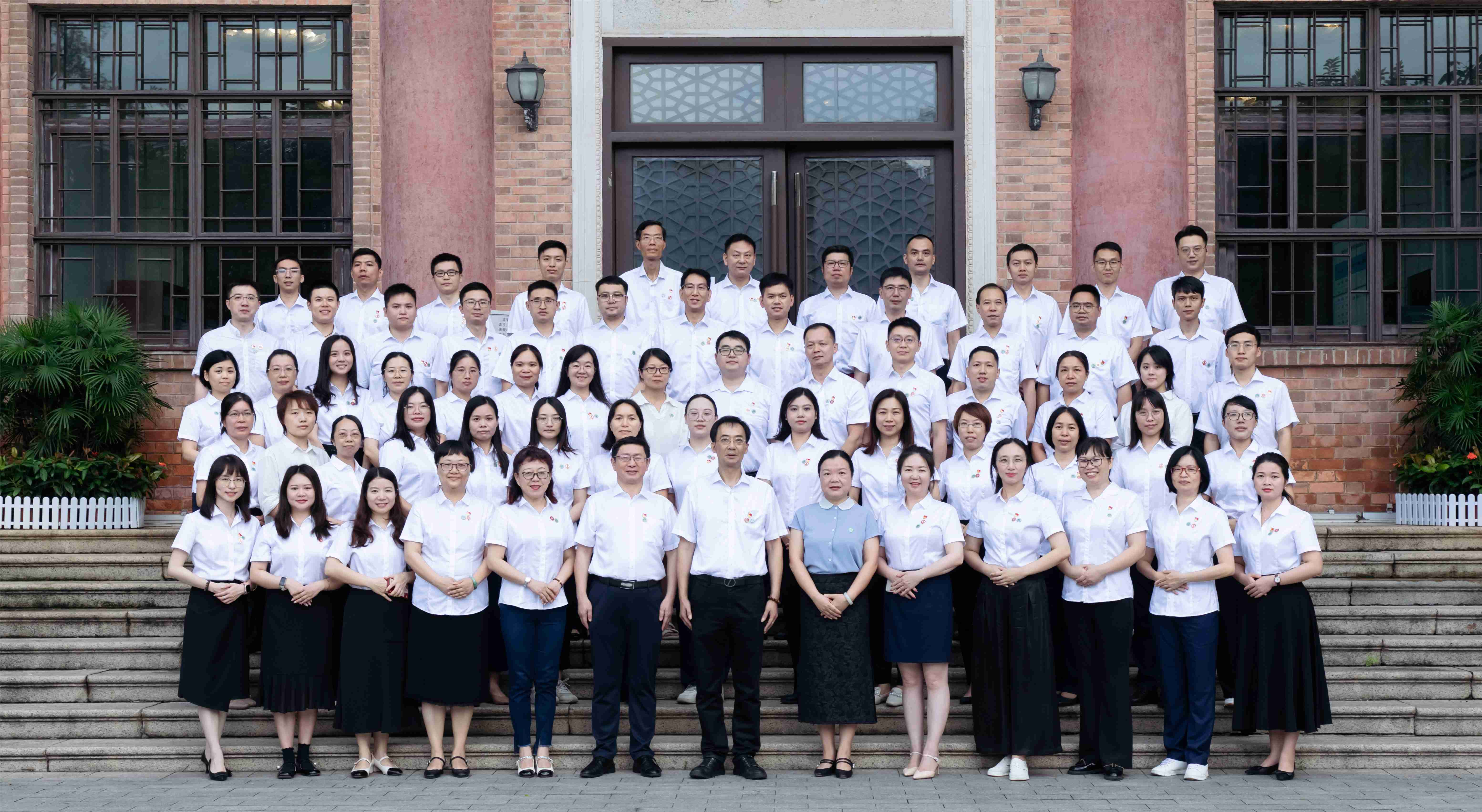 作育人才强素质 提升双效促生长——白云山亚洲必赢公司开展2023年中高层治理职员综合能力提升培训班